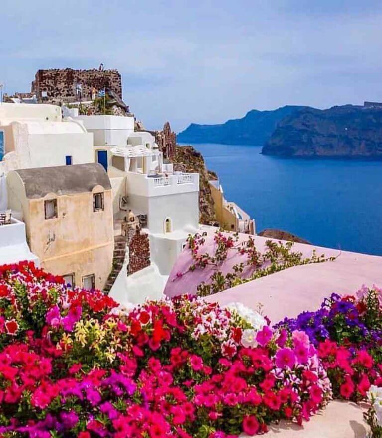 Oia Village Santorini Rent a Car Santorini Carhub.gr